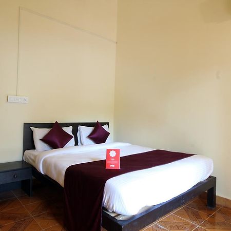 Oyo 10385 Hotel Nirmala Vilas Кандолим Екстериор снимка