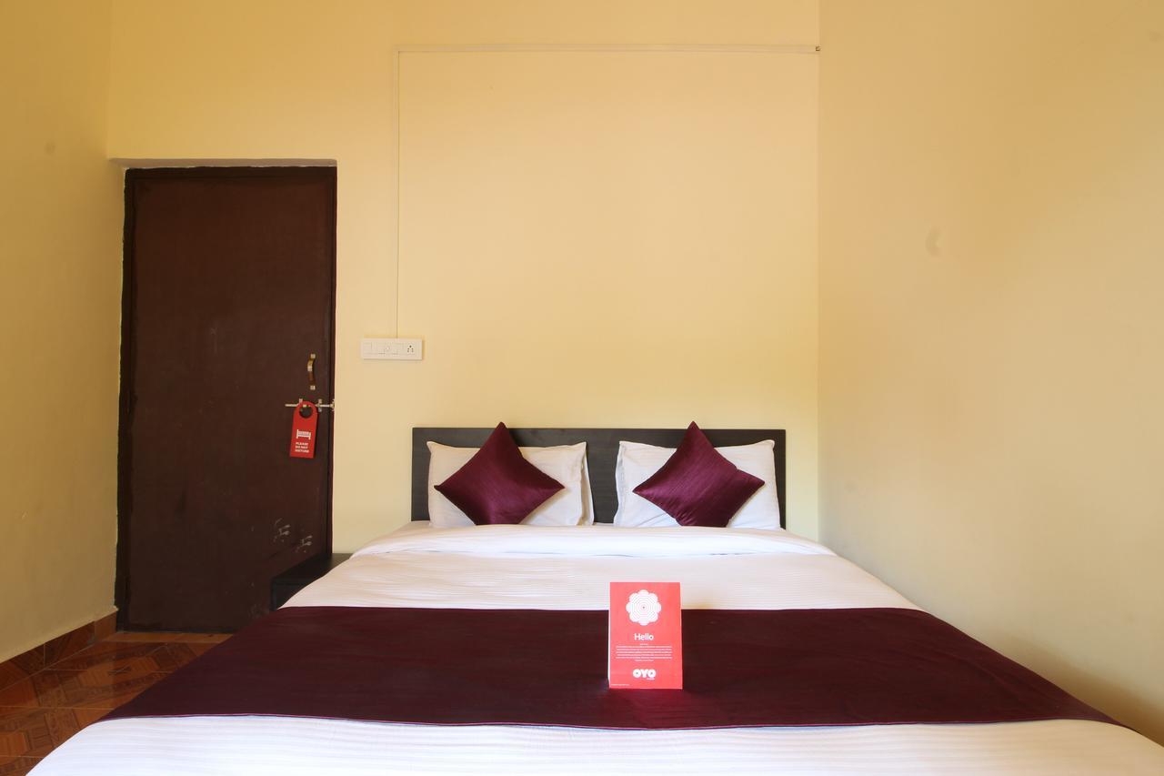 Oyo 10385 Hotel Nirmala Vilas Кандолим Екстериор снимка