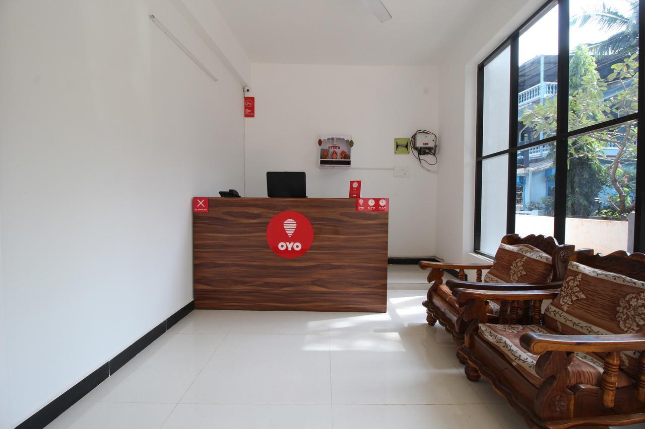 Oyo 10385 Hotel Nirmala Vilas Кандолим Екстериор снимка