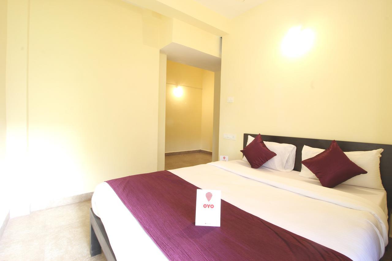 Oyo 10385 Hotel Nirmala Vilas Кандолим Екстериор снимка