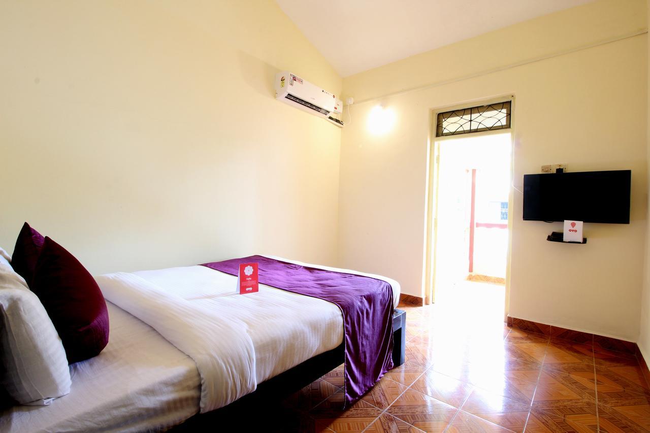 Oyo 10385 Hotel Nirmala Vilas Кандолим Екстериор снимка