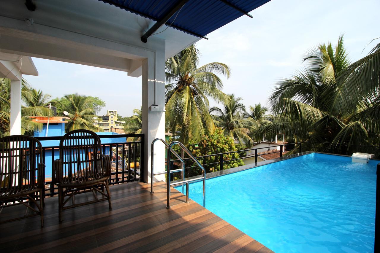 Oyo 10385 Hotel Nirmala Vilas Кандолим Екстериор снимка