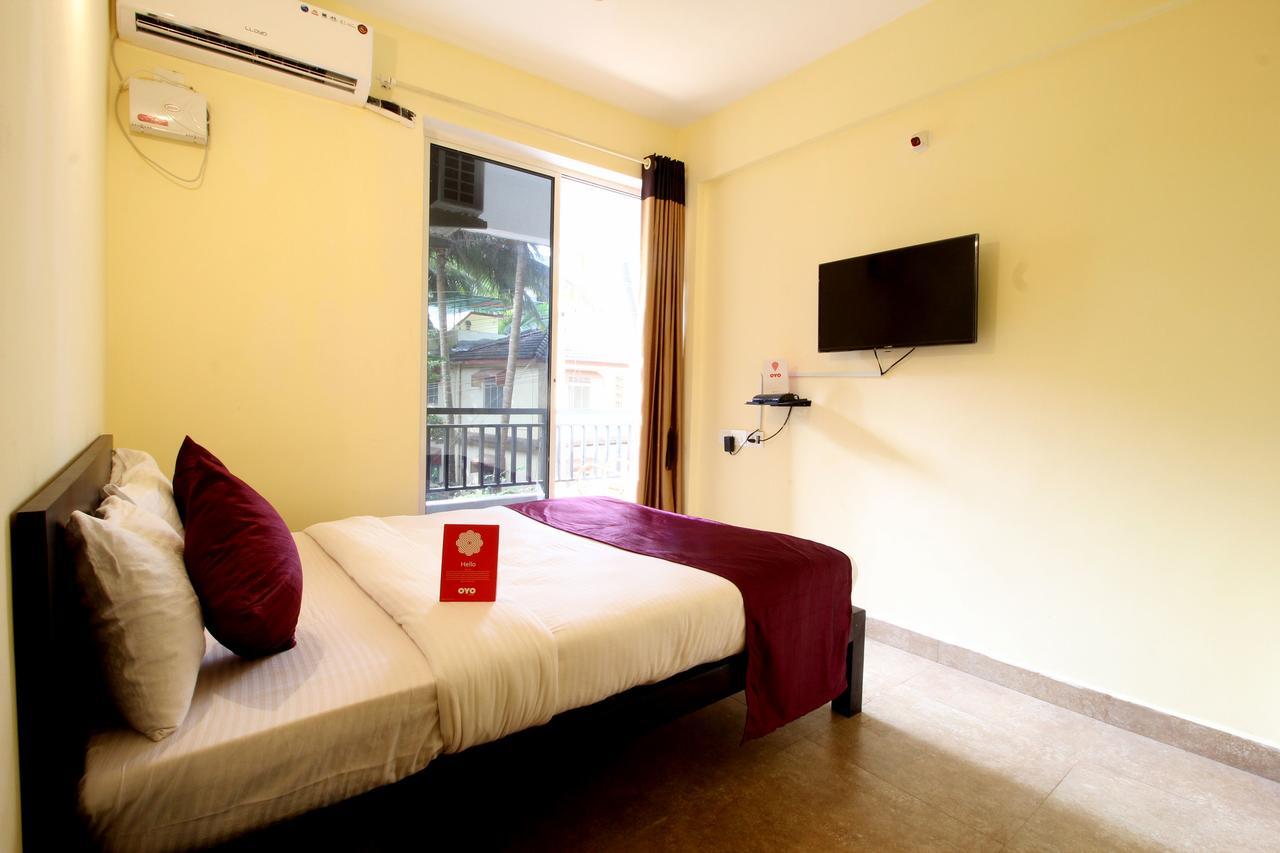 Oyo 10385 Hotel Nirmala Vilas Кандолим Екстериор снимка